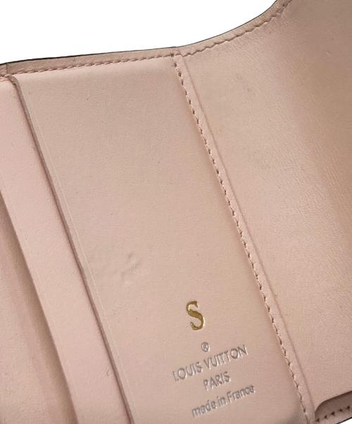 LOUIS VUITTON（ルイ ヴィトン）LOUIS VUITTON (ルイ ヴィトン) マヒナ ポルトフォイユ・イリスXS ピンクの古着・服飾アイテム