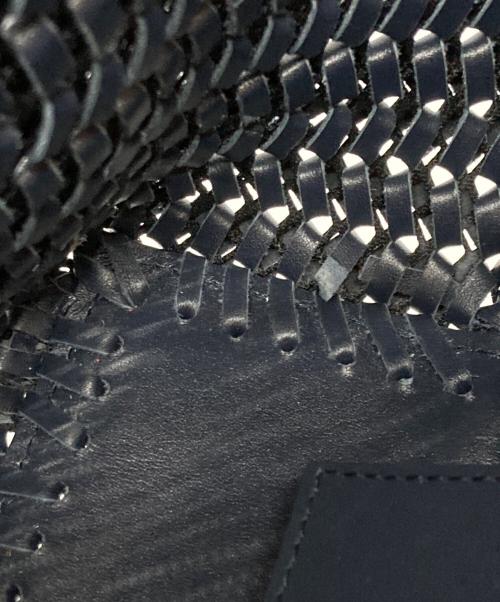 ANYA HINDMARCH（アニヤ・ハインドマーチ）ANYA HINDMARCH (アニヤ・ハインドマーチ) ハートモチーフニーソンレザーバッグ ネイビーの古着・服飾アイテム