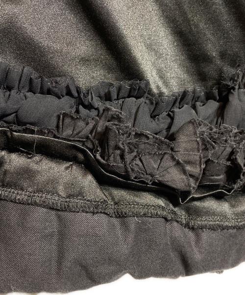 COMME des GARCONS（コムデギャルソン）COMME des GARCONS (コムデギャルソン) 巻き上げサテンフリルスカート ブラック サイズ:Sの古着・服飾アイテム