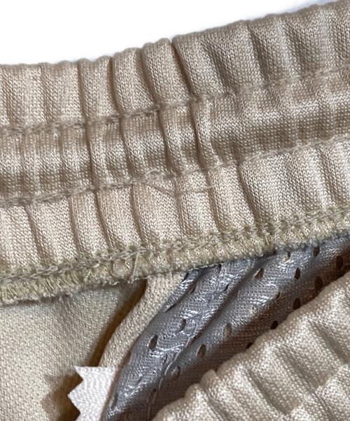 Needles（ニードルズ）Needles (ニードルズ) Track Pant Poly Smooth ベージュ サイズ:Mの古着・服飾アイテム