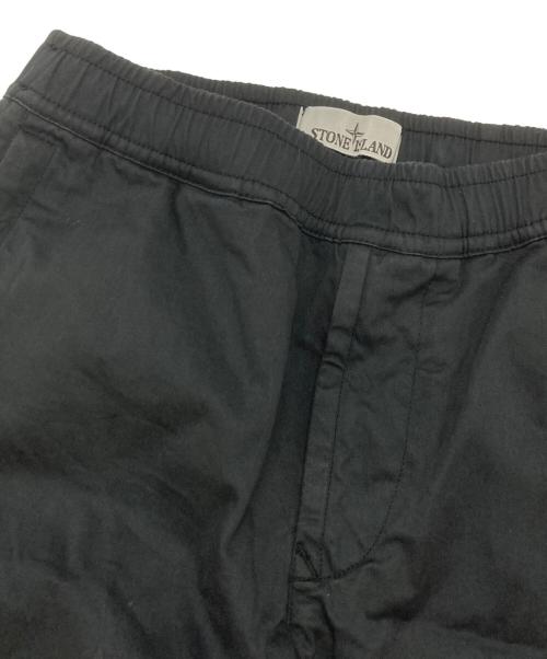 STONE ISLAND（ストーンアイランド）STONE ISLAND (ストーンアイランド) ガーメントダイ ストレッチ テーパード カーゴパンツ ブラック サイズ:28の古着・服飾アイテム
