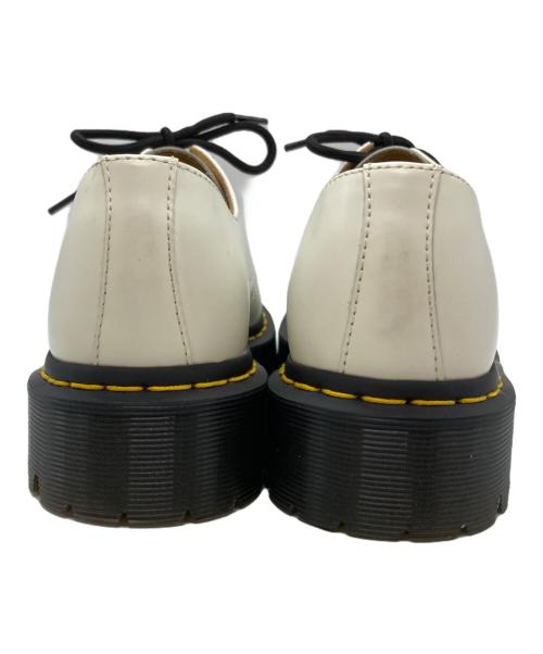 Dr.Martens（ドクターマーチン）Dr.Martens (ドクターマーチン) 3ホールシューズ ホワイト サイズ:24㎝の古着・服飾アイテム