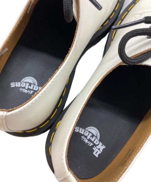 Dr.Martens（ドクターマーチン）Dr.Martens (ドクターマーチン) 3ホールシューズ ホワイト サイズ:24㎝の古着・服飾アイテム