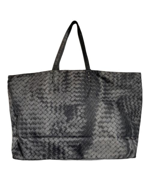 BOTTEGA VENETA（ボッテガベネタ）BOTTEGA VENETA (ボッテガベネタ) イントレチャート柄ナイロントートバッグ グレーの古着・服飾アイテム