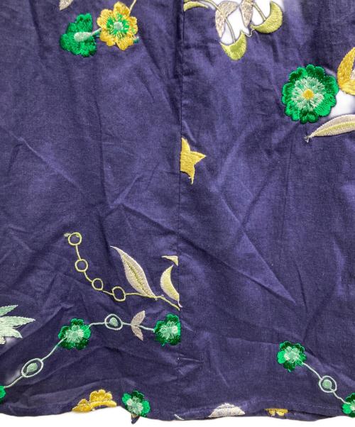 ne quittez pas（ヌキテパ）ne quittez pas (ヌキテパ) Cotton Herbarium Embroidery Gown/綿製ハーバリウム刺繍ガウン ネイビー サイズ:Freeの古着・服飾アイテム