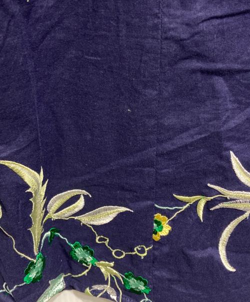ne quittez pas（ヌキテパ）ne quittez pas (ヌキテパ) Cotton Herbarium Embroidery Gown/綿製ハーバリウム刺繍ガウン ネイビー サイズ:Freeの古着・服飾アイテム
