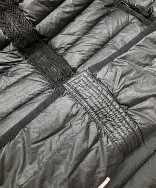 STONE ISLAND（ストーンアイランド）STONE ISLAND (ストーンアイランド) LOOM WOVEN CHAMBERS RECYCLED NYLON DOWN-TC ブラック サイズ:Ｍの古着・服飾アイテム