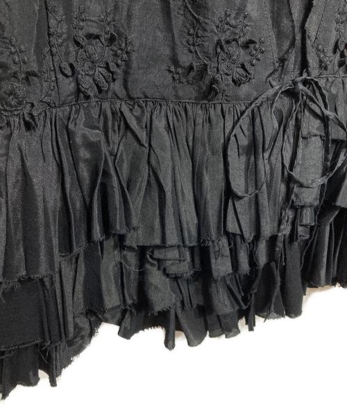 crinkle crinkle crinkle（クリンクル クリンクル クリンクル）crinkle crinkle crinkle (クリンクル クリンクル クリンクル) frill rayon shantung vest/フリルレーヨンシャンタンベスト ブラック サイズ:Fの古着・服飾アイテム