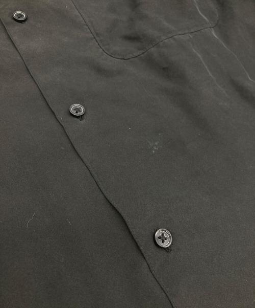 SUPREME（シュプリーム）SUPREME (シュプリーム) S/Sシルクシャツ ブラック サイズ:	SIZE Mの古着・服飾アイテム