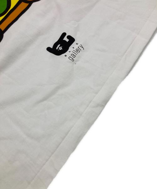 A BATHING APE（アベイシングエイプ）A BATHING APE (アベイシングエイプ) BABY MILO TEE ホワイト サイズ:	SIZE Lの古着・服飾アイテム