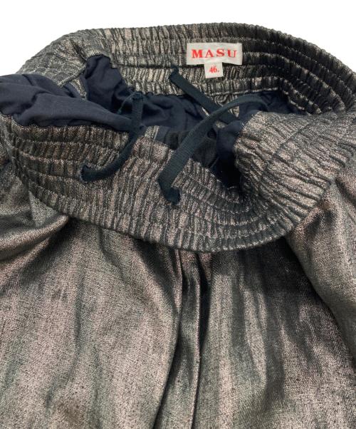 masu（エムエーエスユー）MASU (エムエーエスユー) METALLIC EASY PANTS/メタリックイージーパンツ シルバー サイズ:46の古着・服飾アイテム