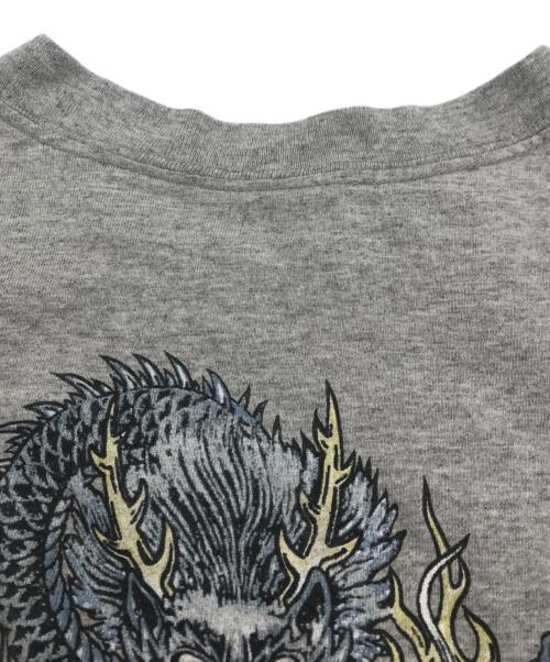 stussy（ステューシー）stussy (ステューシー) ファイヤードラゴンTee グレー サイズ:Lの古着・服飾アイテム
