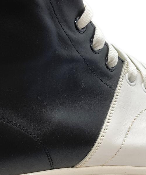 ALEXANDER McQUEEN（アレキサンダーマックイーン）ALEXANDER McQUEEN (アレキサンダーマックイーン) エクステンドソール ハイカットスニーカー ブラック×ホワイト サイズ:44の古着・服飾アイテム