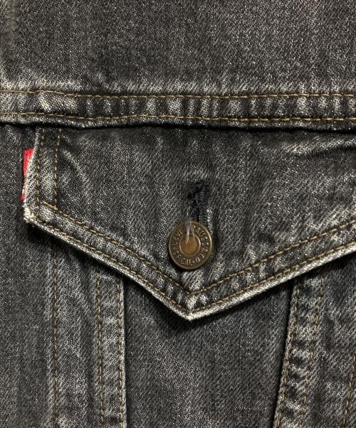 LEVI'S（リーバイス）LEVI'S (リーバイス) 先染めデニムジャケット ブラック サイズ:40の古着・服飾アイテム