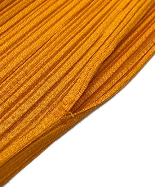 PLEATS PLEASE（プリーツプリーズ）PLEATS PLEASE (プリーツプリーズ) ボトルネックノースリーブプリーツカットソー/Sleeveless pleated mock neck top オレンジ サイズ:Fの古着・服飾アイテム