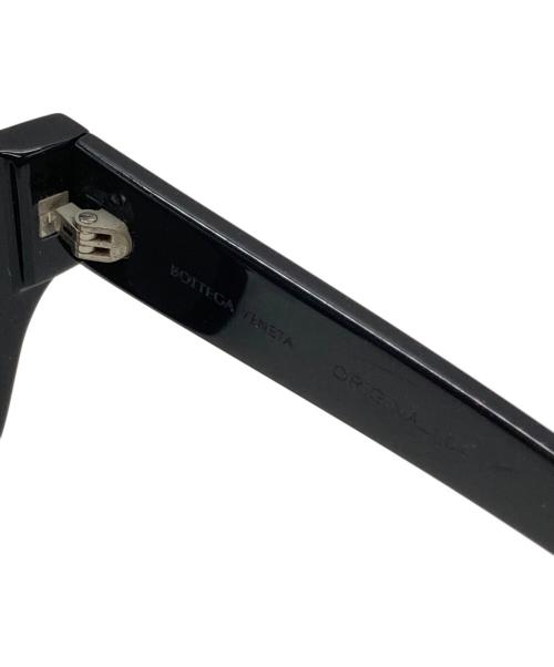 BOTTEGA VENETA（ボッテガベネタ）BOTTEGA VENETA (ボッテガベネタ) Cat Eye Sunglasses ブラック サイズ:47□22-145の古着・服飾アイテム