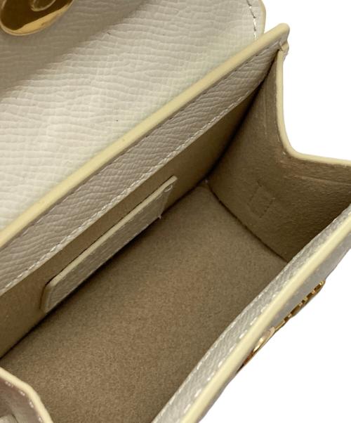 jacquemus（ジャックムス）jacquemus (ジャックムス) ミニバッグ ホワイトの古着・服飾アイテム