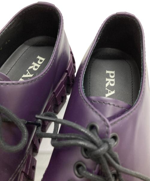 PRADA（プラダ）PRADA (プラダ) ブラッシュドレザーダービーシューズ パープル サイズ:6・1/2の古着・服飾アイテム