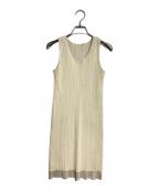 PLEATS PLEASEプリーツプリーズ）の古着「プリーツレイヤードワンピース/Pleated layered dress」｜ベージュ