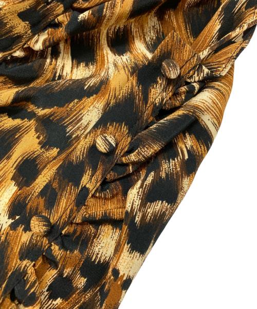 Saint Laurent Paris（サンローランパリ）Saint Laurent Paris (サンローランパリ) シルクレオパードワンピース ベージュ サイズ:38の古着・服飾アイテム