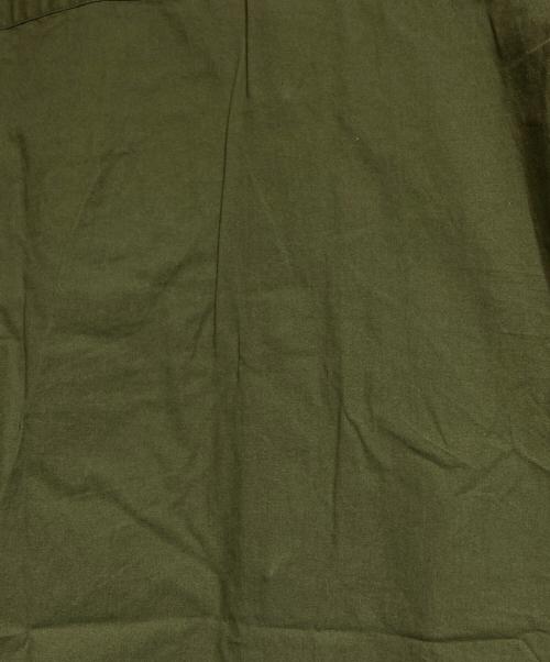 COMME des GARCONS HOMME PLUS（コムデギャルソンオムプリュス）COMME des GARCONS HOMME PLUS (コムデギャルソンオムプリュス) 金釦ドット切替シャツ グリーン サイズ:Sの古着・服飾アイテム