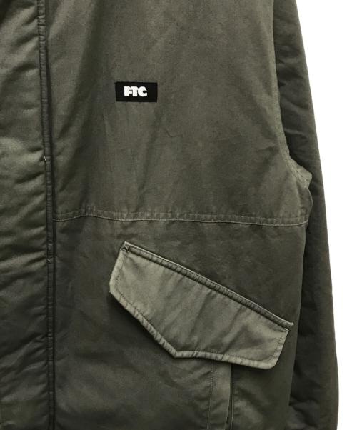 FTC（エフティーシー）FTC (エフティーシー) HOODED PUFFY JACKET カーキ サイズ:Mの古着・服飾アイテム
