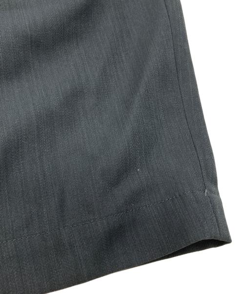 IRENISA（イレニサ）IRENISA (イレニサ) TWO TUCKS WIDE SHORTS/2タックワイドショーツ グレー サイズ:2の古着・服飾アイテム