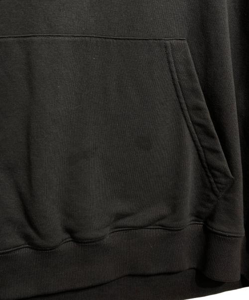 MM6 Maison Margiela（エムエムシックスメゾンマルジェラ）MM6 Maison Margiela (エムエムシックスメゾンマルジェラ) プルオーバーパーカー ブラック サイズ:Mの古着・服飾アイテム