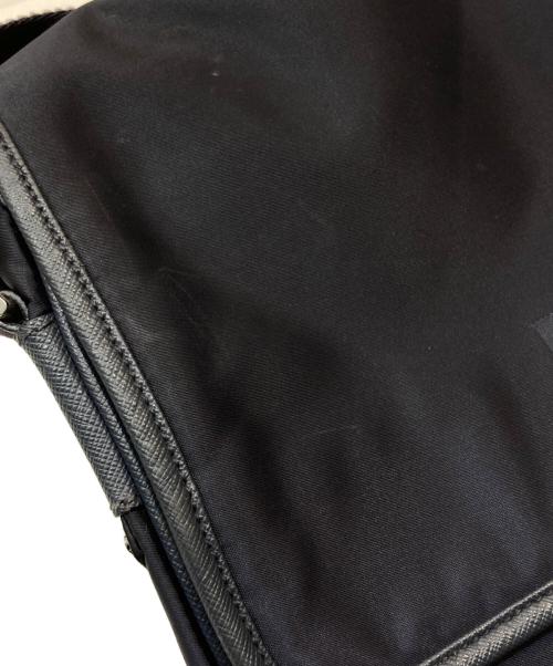 PRADA（プラダ）PRADA (プラダ) ロゴナイロンショルダーバッグ ネイビーの古着・服飾アイテム