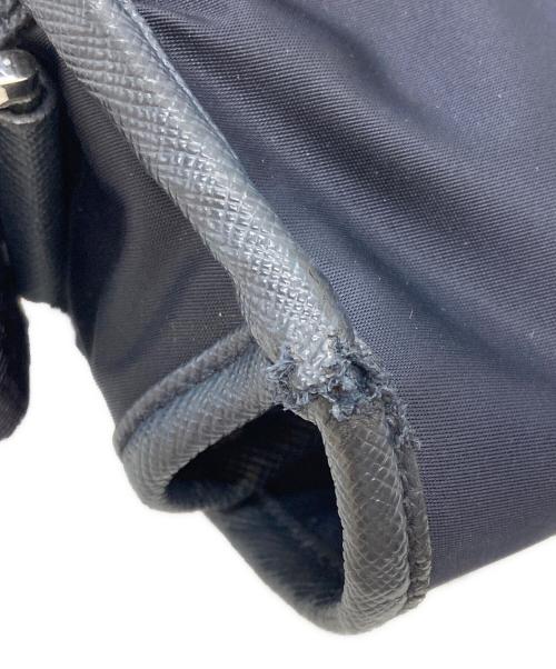 PRADA（プラダ）PRADA (プラダ) ロゴナイロンショルダーバッグ ネイビーの古着・服飾アイテム