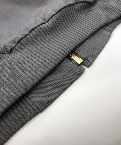 CarHartt（カーハート）CarHartt (カーハート) アクティブジャケット グレー サイズ:Lの古着・服飾アイテム