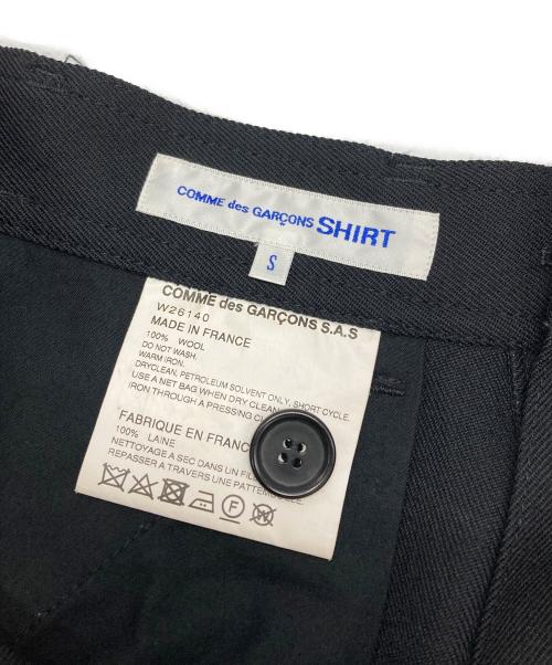 COMME des GARCONS SHIRT（コムデギャルソンシャツ）COMME des GARCONS SHIRT (コムデギャルソンシャツ) サイドボタンウールツイルパンツ ブラック サイズ:Sの古着・服飾アイテム
