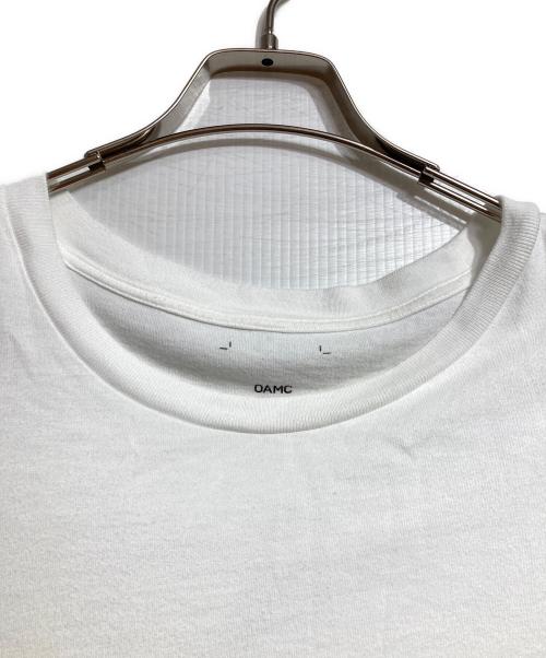 OAMC（オーエーエムシー）OAMC (オーエーエムシー) Classic TEE White with Print On Back/クラシックTシャツホワイト・バックプリント入り ホワイト サイズ:Mの古着・服飾アイテム