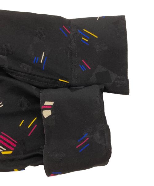 Saint Laurent Paris（サンローランパリ）Saint Laurent Paris (サンローランパリ) 総柄シルクシャツ ブラック サイズ:39の古着・服飾アイテム