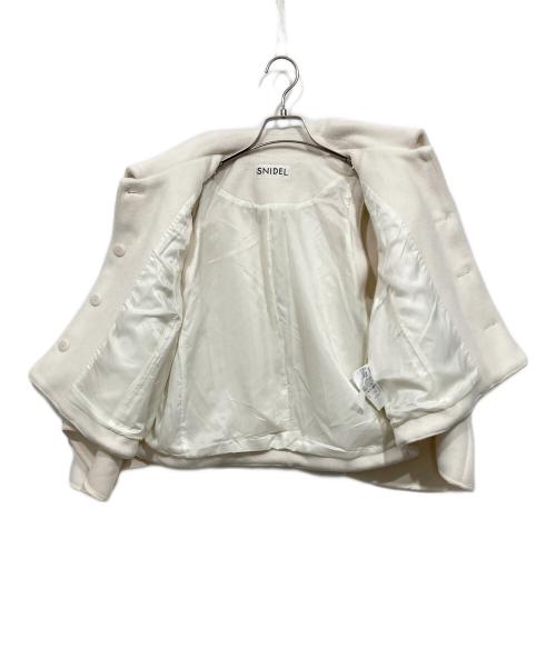 Snidel（スナイデル）Snidel (スナイデル) ショート丈ポンチョ アイボリー サイズ:Fの古着・服飾アイテム