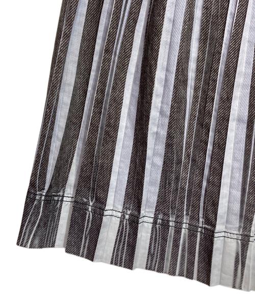 PLEATS PLEASE（プリーツプリーズ）PLEATS PLEASE (プリーツプリーズ) デニム転写プリーツスカート ブルー サイズ:4の古着・服飾アイテム