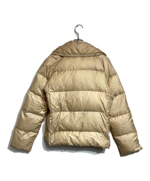 ISSEY MIYAKE（イッセイミヤケ）ISSEY MIYAKE (イッセイミヤケ) クロスカラーダウンジャケット ベージュ サイズ:2の古着・服飾アイテム