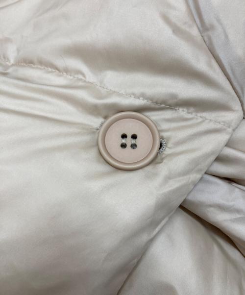 ISSEY MIYAKE（イッセイミヤケ）ISSEY MIYAKE (イッセイミヤケ) クロスカラーダウンジャケット ベージュ サイズ:2の古着・服飾アイテム