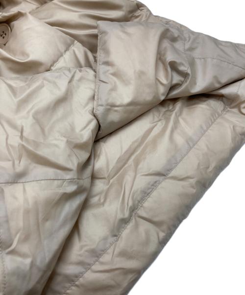 ISSEY MIYAKE（イッセイミヤケ）ISSEY MIYAKE (イッセイミヤケ) クロスカラーダウンジャケット ベージュ サイズ:2の古着・服飾アイテム