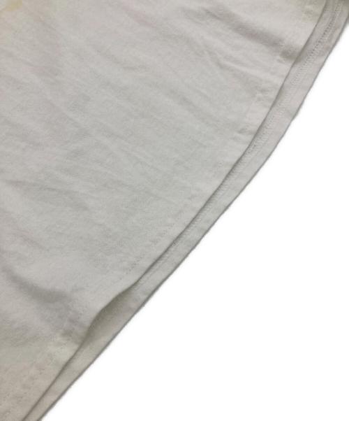 UNDEFEATED（アンディフィーテッド）UNDEFEATED (アンディフィーテッド) VERDY (ヴェルディ) コラボプリントTシャツ ホワイト サイズ:Mの古着・服飾アイテム