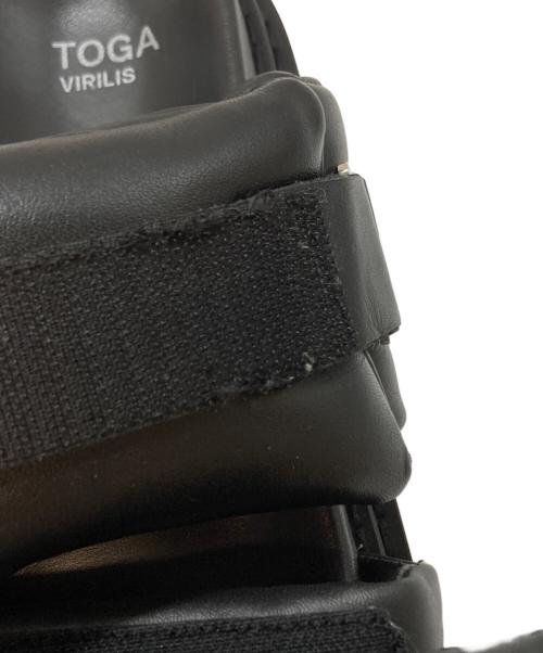 TOGA VIRILIS（トーガ ビリリース）TOGA VIRILIS (トーガ ビリリース) パデットベルクロサンダル ブラック サイズ:不明の古着・服飾アイテム