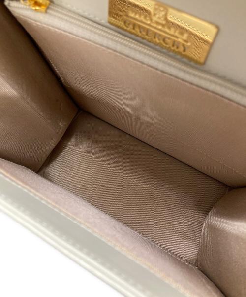 GIVENCHY（ジバンシィ）GIVENCHY (ジバンシィ) 4Gロゴ2WAYハンドバッグ ホワイトの古着・服飾アイテム