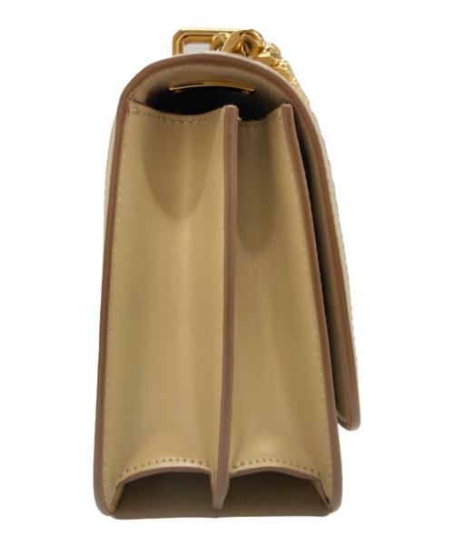 BURBERRY（バーバリー）BURBERRY (バーバリー) TBモノグラムキルティングチェーンバッグ ベージュの古着・服飾アイテム