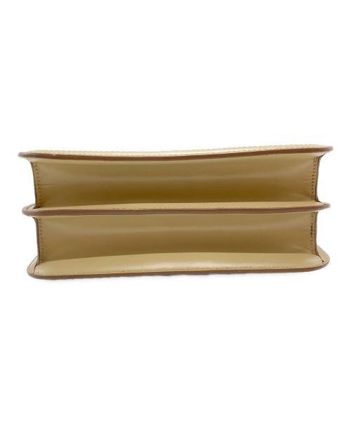 BURBERRY（バーバリー）BURBERRY (バーバリー) TBモノグラムキルティングチェーンバッグ ベージュの古着・服飾アイテム