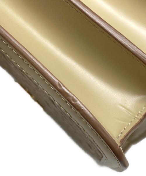 BURBERRY（バーバリー）BURBERRY (バーバリー) TBモノグラムキルティングチェーンバッグ ベージュの古着・服飾アイテム