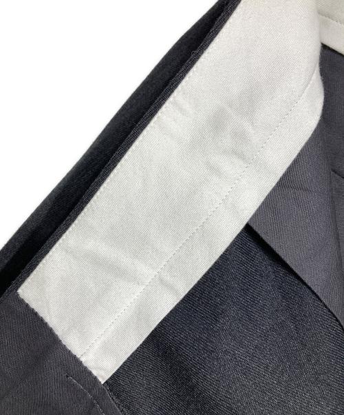 YLEVE（イレーヴ）YLEVE (イレーヴ) WOOL TRICHOTINE TR/ウールトリコチントラウザーパンツ グレー サイズ:1の古着・服飾アイテム