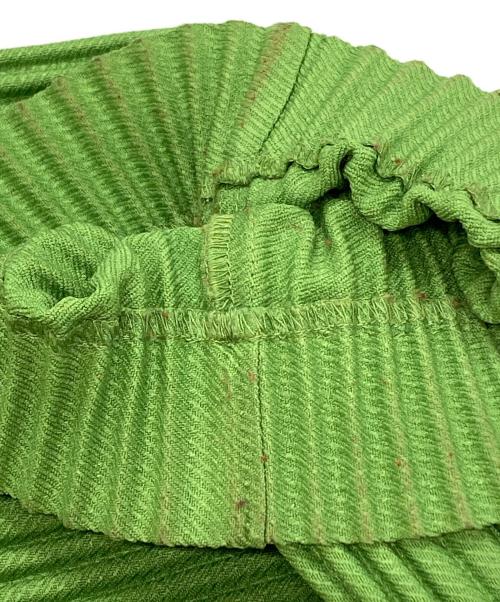 HOMME PLISSE ISSEY MIYAKE（オム プリッセ イッセイ ミヤケ）HOMME PLISSE ISSEY MIYAKE (オム プリッセ イッセイ ミヤケ) KERSEY PLEATS/カルゼプリーツ グリーン サイズ:2の古着・服飾アイテム