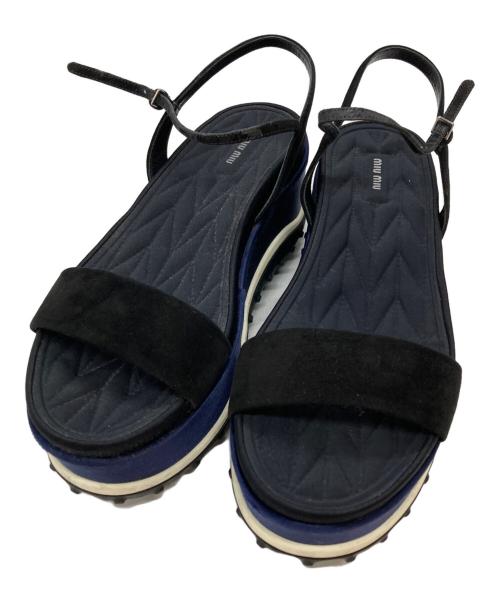 MIU MIU（ミュウミュウ）MIU MIU (ミュウミュウ) プラットフォームサンダル/platform sandals ブラック×ネイビー サイズ:37.5の古着・服飾アイテム