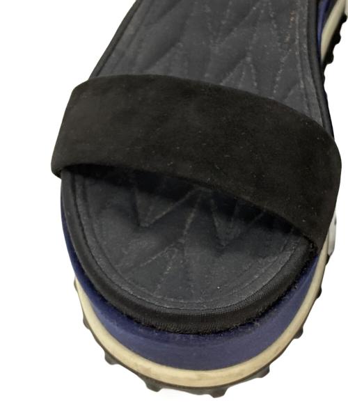 MIU MIU（ミュウミュウ）MIU MIU (ミュウミュウ) プラットフォームサンダル/platform sandals ブラック×ネイビー サイズ:37.5の古着・服飾アイテム