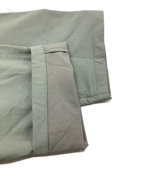 asics（アシックス）asics (アシックス) KIKO KOSTADINOV (キコ・コスタディノフ) キコポンチョ / KIKO PONCHO グリーン サイズ:Ｍ(海外サイズ)の古着・服飾アイテム